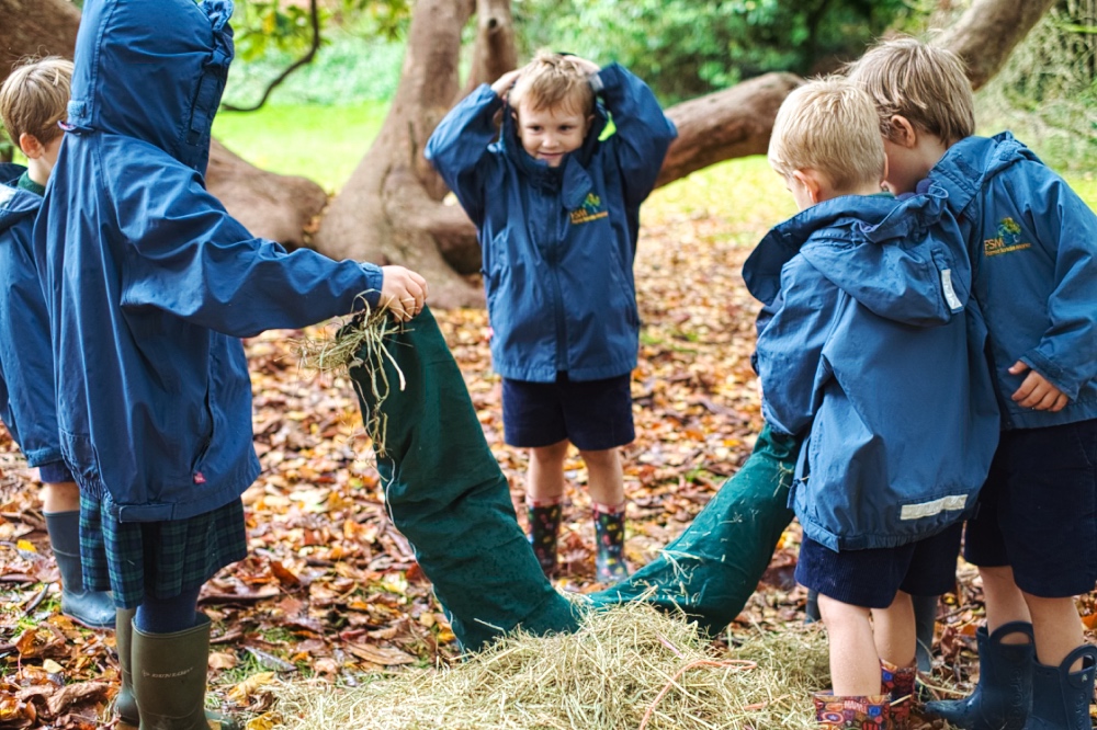 Reception Collaborate Scarecrow Building