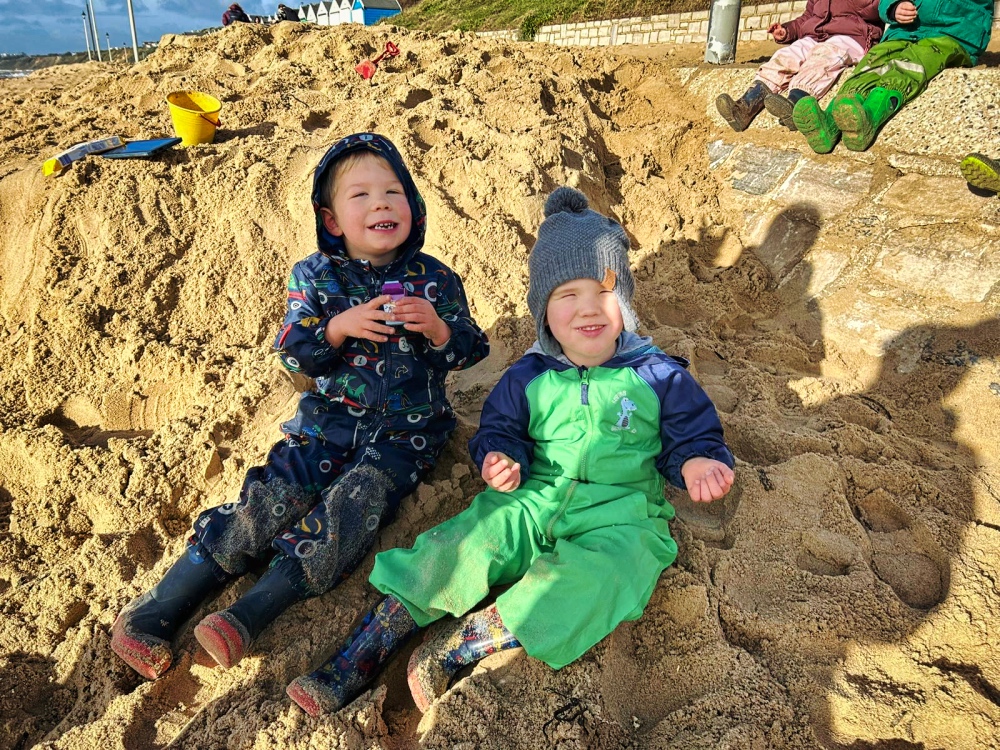 Nursery Beach School 091123 Sitting